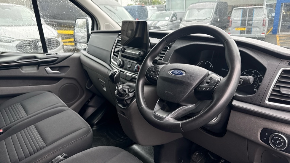Ford Transit Custom 300 L2 Diesel Fwd 2.0 EcoBlue 130ps Low Roof Limited Van - Image 5