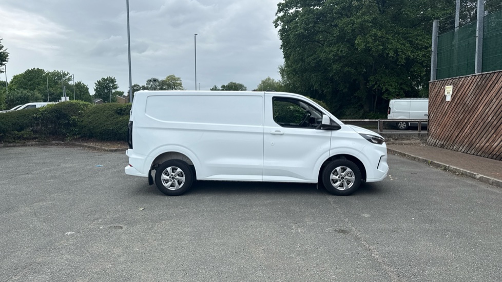 Ford Transit Custom 320 L1 Diesel Fwd 2.0 EcoBlue 136ps H1 Van Limited Auto - Image 19