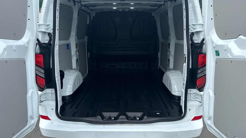 Ford Transit Custom 320 L1 Diesel Fwd 2.0 EcoBlue 136ps H1 Van Limited Auto - Image 23