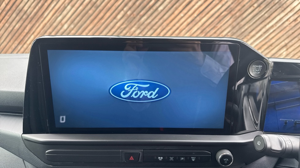 Ford Transit Custom 320 L1 Diesel Fwd 2.0 EcoBlue 136ps H1 Van Limited Auto - Image 7