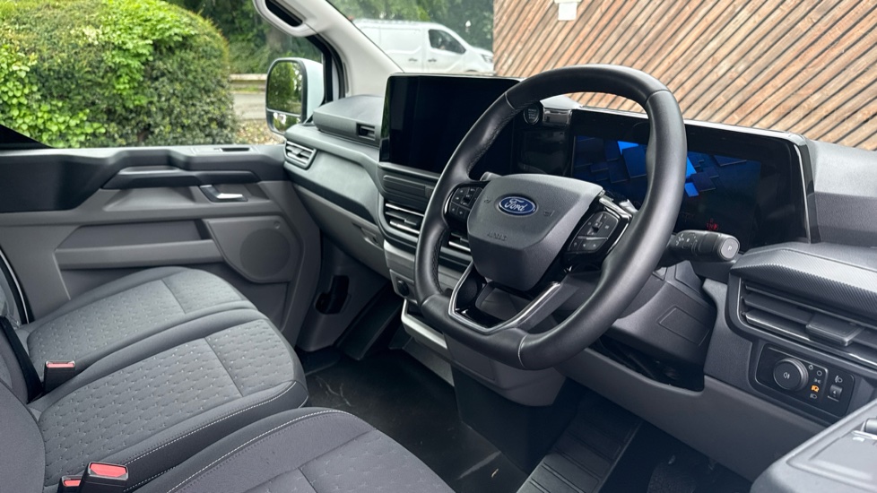 Ford Transit Custom 320 L1 Diesel Fwd 2.0 EcoBlue 136ps H1 Van Limited Auto - Image 5