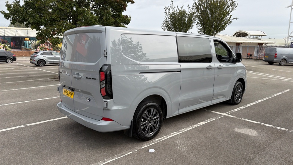 Ford Transit Custom 320 L2 Diesel Fwd 2.0 EcoBlue 170ps H1 Double Cab Van Limited Auto - Image 10