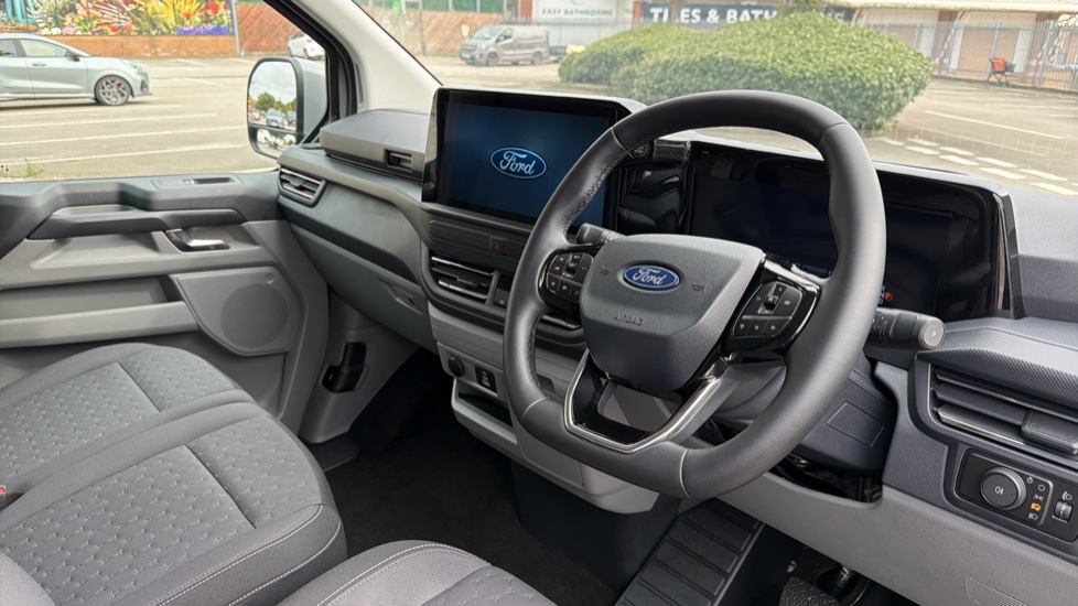 Ford Transit Custom 320 L2 Diesel Fwd 2.0 EcoBlue 170ps H1 Double Cab Van Limited Auto - Image 16