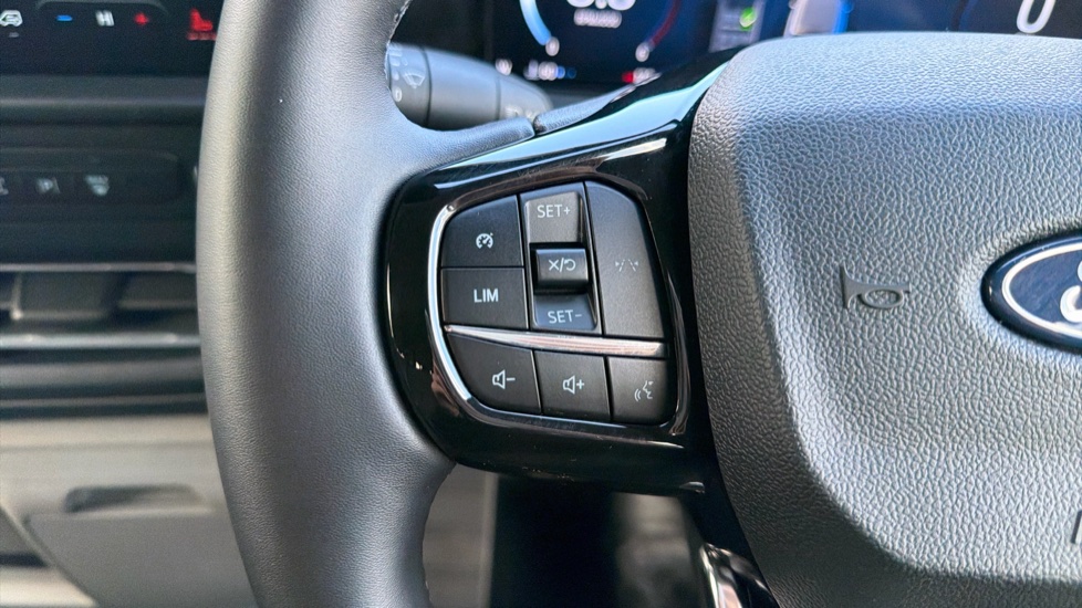 Ford Transit Custom 320 L2 Diesel Fwd 2.0 EcoBlue 170ps H1 Double Cab Van Limited Auto - Image 29