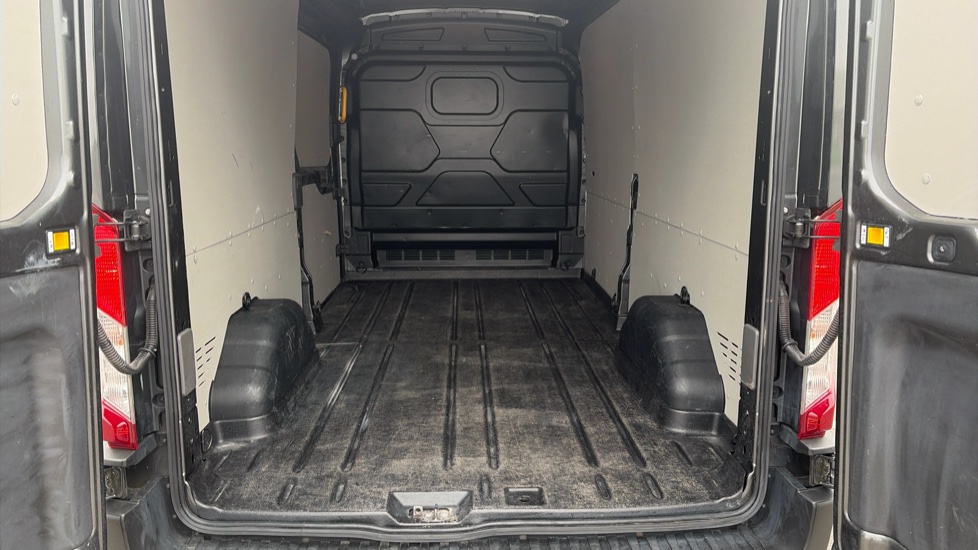 Ford Transit 350 L3 Diesel Fwd 2.0 EcoBlue 165ps H2 Limited Van Auto [Nav] - Image 12