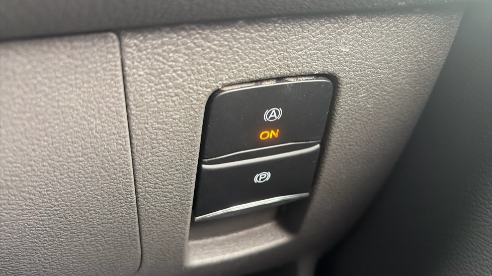Ford Transit 350 L3 Diesel Fwd 2.0 EcoBlue 165ps H2 Limited Van Auto [Nav] - Image 23