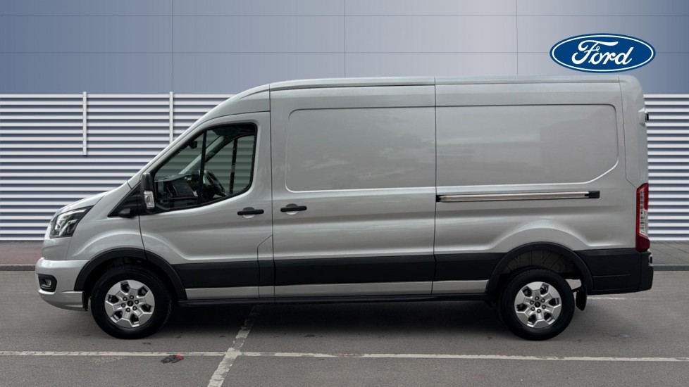 Ford Transit 350 L3 Diesel Fwd 2.0 EcoBlue 165ps H2 Limited Van Auto [Nav] - Image 4