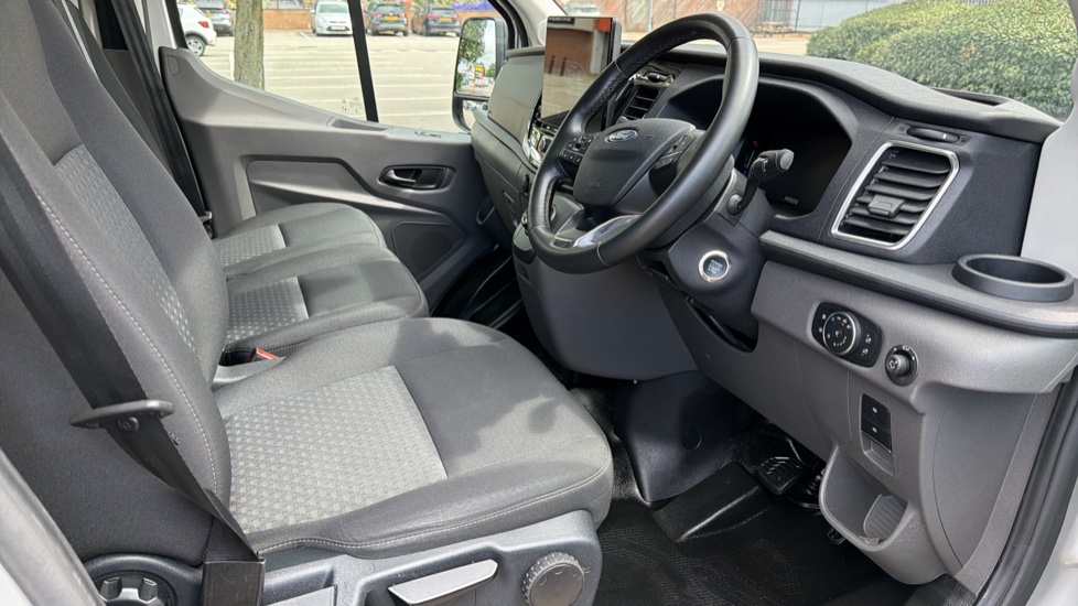 Ford Transit 350 L3 Diesel Fwd 2.0 EcoBlue 165ps H2 Limited Van Auto [Nav] - Image 6