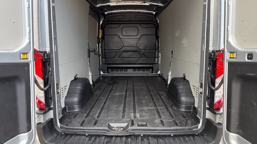 Ford Transit 350 L3 Diesel Fwd 2.0 EcoBlue 165ps H2 Limited Van Auto [Nav] - Image 12