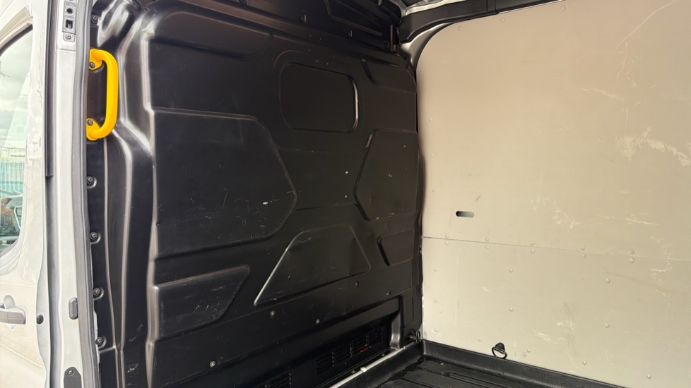 Ford Transit 350 L3 Diesel Fwd 2.0 EcoBlue 165ps H2 Limited Van Auto [Nav] - Image 18