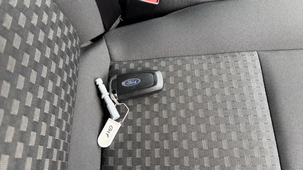 Ford Transit 350 L3 Diesel Fwd 2.0 EcoBlue 165ps H2 Limited Van Auto [Nav] - Image 20