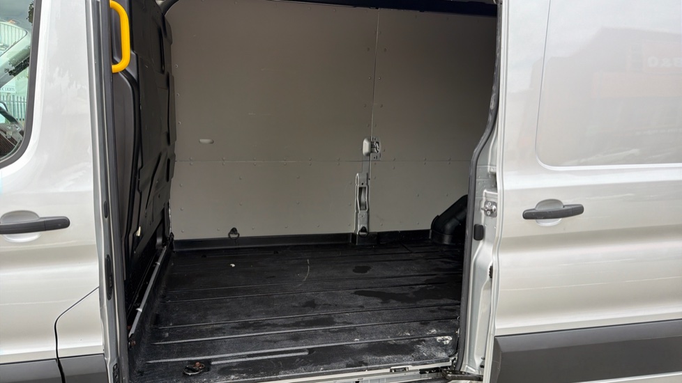 Ford Transit 350 L3 Diesel Fwd 2.0 EcoBlue 165ps H2 Limited Van Auto [Nav] - Image 16