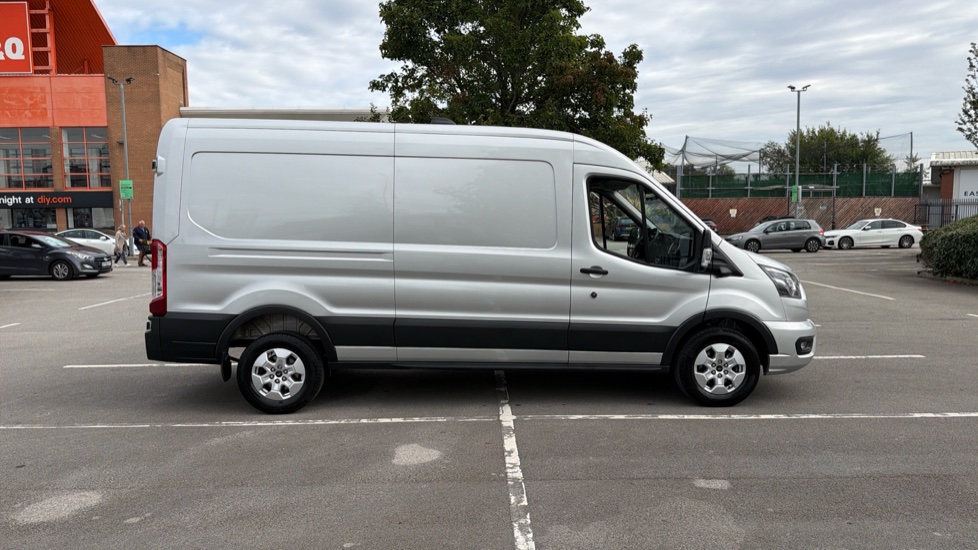 Ford Transit 350 L3 Diesel Fwd 2.0 EcoBlue 165ps H2 Limited Van Auto [Nav] - Image 21