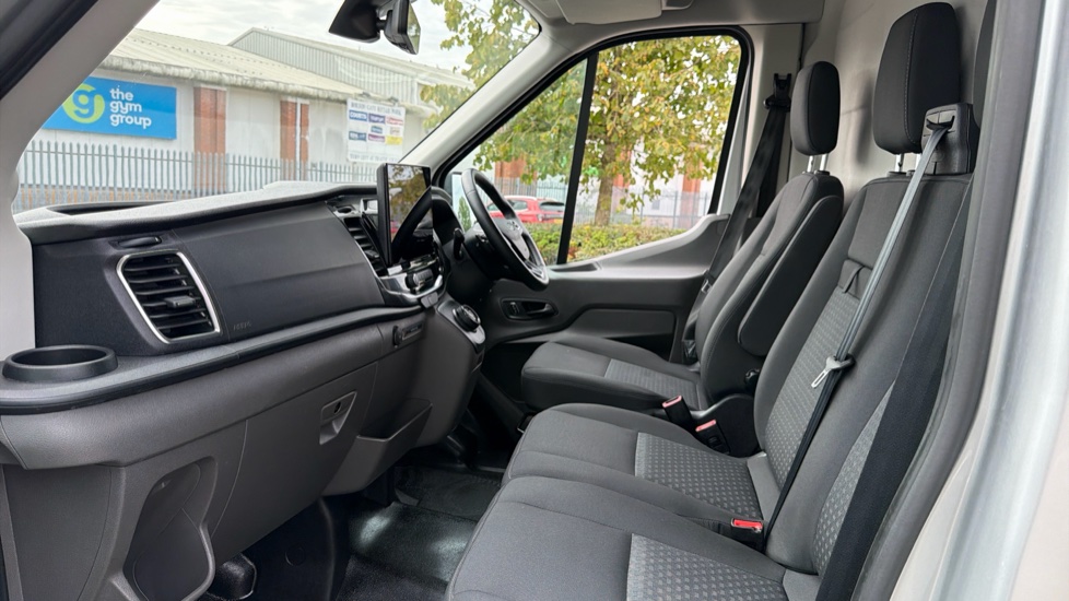 Ford Transit 350 L3 Diesel Fwd 2.0 EcoBlue 165ps H2 Limited Van Auto [Nav] - Image 15