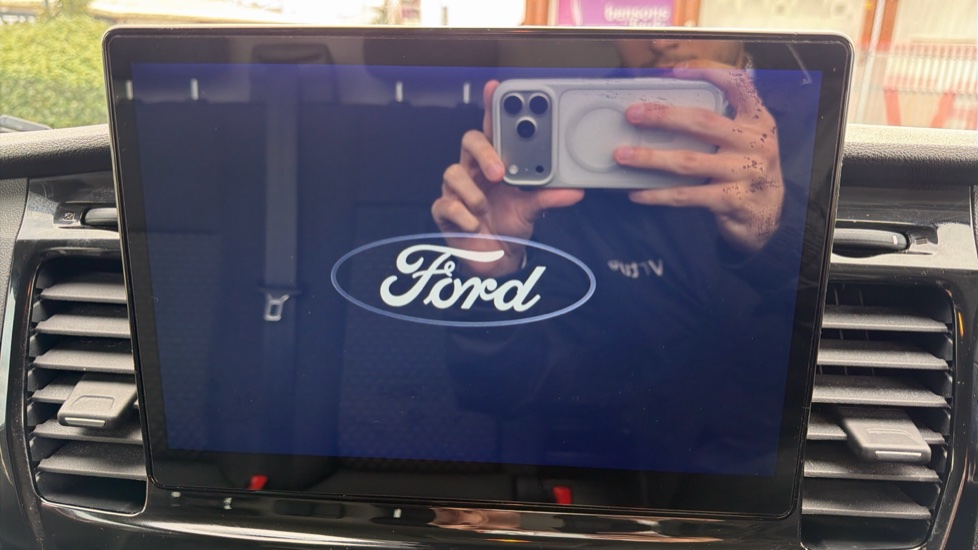 Ford Transit 350 L3 Diesel Fwd 2.0 EcoBlue 165ps H2 Limited Van Auto [Nav] - Image 9