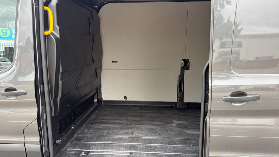 Ford Transit 350 L3 Diesel Fwd 2.0 EcoBlue 165ps H2 Limited Van Auto [Nav] - Image 20