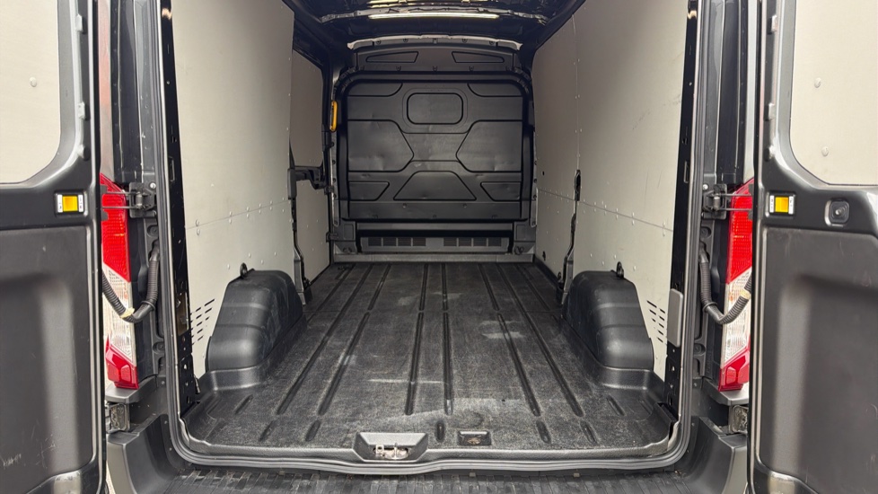 Ford Transit 350 L3 Diesel Fwd 2.0 EcoBlue 165ps H2 Limited Van Auto [Nav] - Image 29