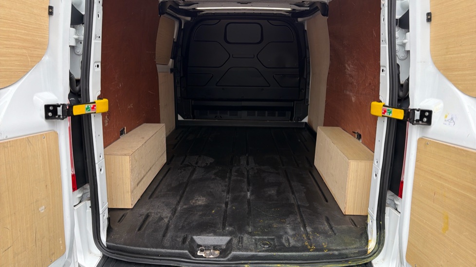 Ford Transit Custom 300 L2 Diesel Fwd 2.0 EcoBlue 130ps Low Roof Limited Van - Image 22