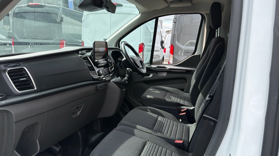 Ford Transit Custom 300 L2 Diesel Fwd 2.0 EcoBlue 130ps Low Roof Limited Van - Image 13