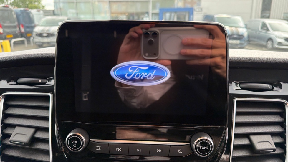 Ford Transit Custom 300 L2 Diesel Fwd 2.0 EcoBlue 130ps Low Roof Limited Van - Image 10