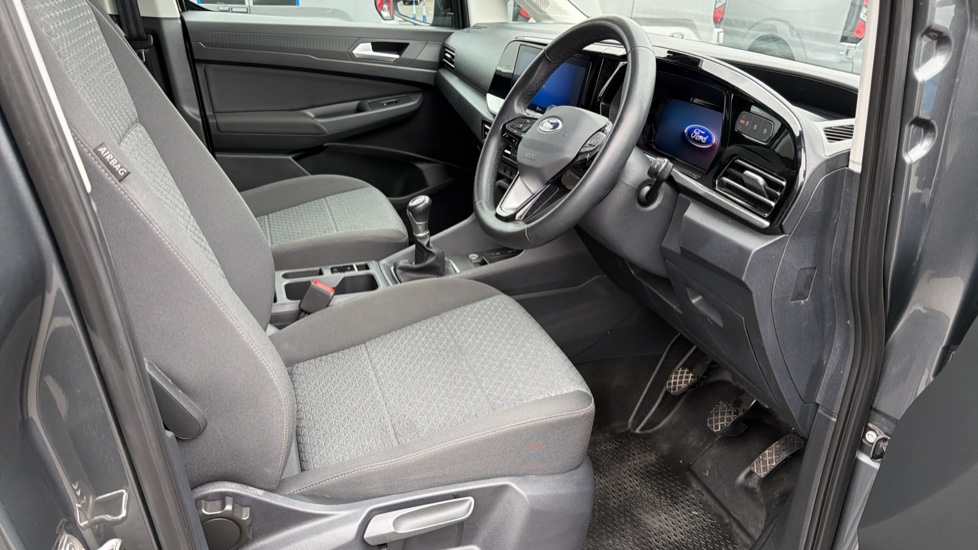 Ford Transit Connect 230 L2 Diesel 2.0 EcoBlue 102ps Limited Van - Image 4