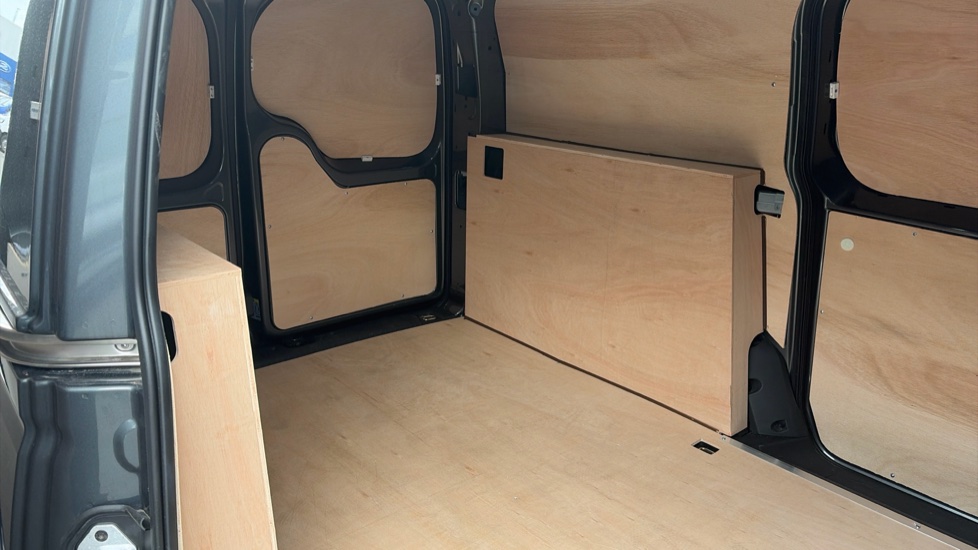 Ford Transit Connect 230 L2 Diesel 2.0 EcoBlue 102ps Limited Van - Image 21