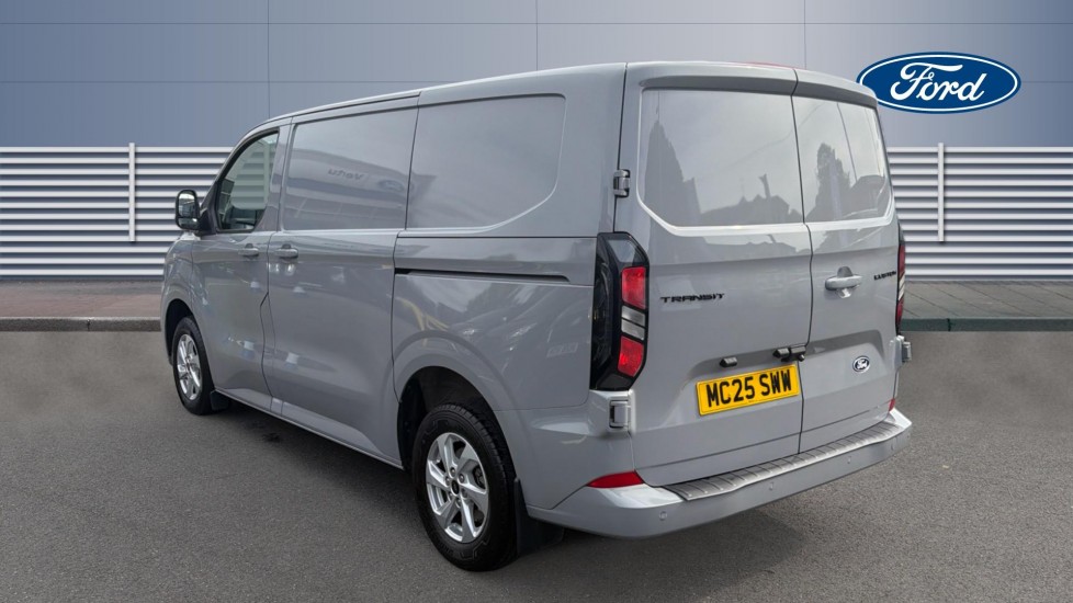 Ford Transit Custom 320 L1 Diesel Fwd 2.0 EcoBlue 136ps H1 Van Limited - Image 2