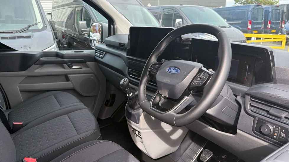 Ford Transit Custom 320 L1 Diesel Fwd 2.0 EcoBlue 136ps H1 Van Limited - Image 5