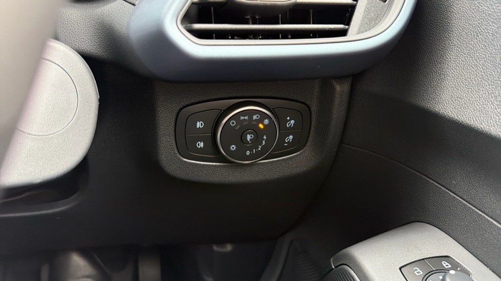 Ford Transit Courier Petrol 1.0 EcoBoost 125ps Active Van Auto - Image 35
