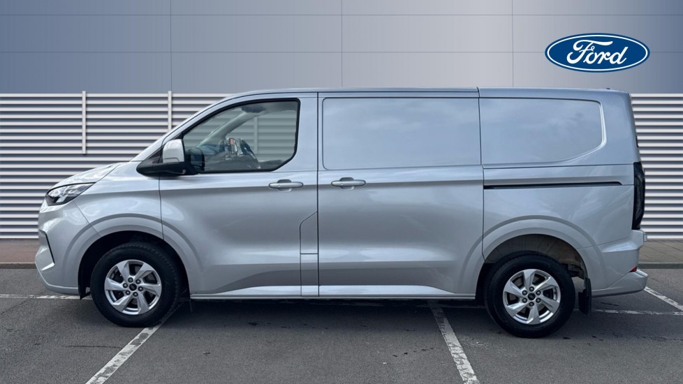 Ford Transit Custom 300 L1 Diesel Fwd 2.0 EcoBlue 136ps H1 Van Limited - Image 4