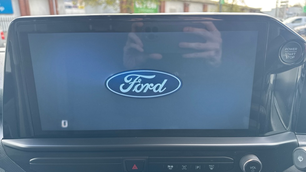 Ford Transit Custom 300 L1 Diesel Fwd 2.0 EcoBlue 136ps H1 Van Limited - Image 15