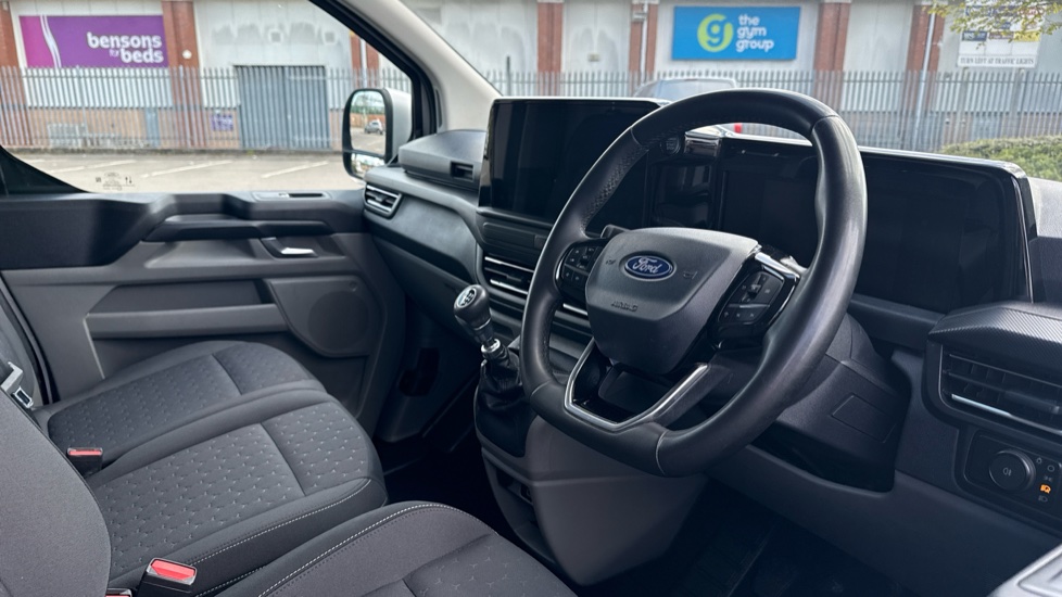 Ford Transit Custom 300 L1 Diesel Fwd 2.0 EcoBlue 136ps H1 Van Limited - Image 16