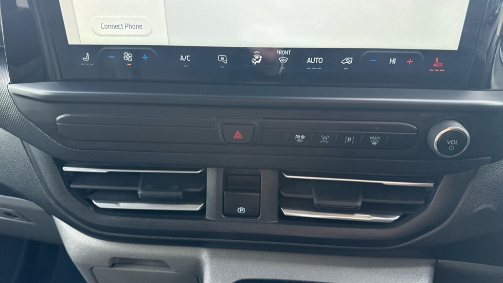 Ford Transit Custom 300 L1 Diesel Fwd 2.0 EcoBlue 136ps H1 Van Limited - Image 29