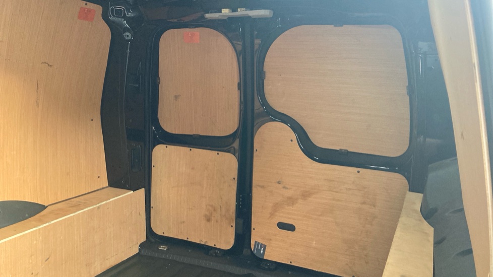 Ford Transit Connect 230 L2 Diesel 2.0 EcoBlue 102ps Limited Van - Image 24