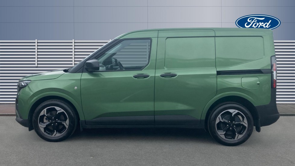 Ford Transit Courier E-Transit Courier 100kW 43kWh Trend Van Auto - Image 3