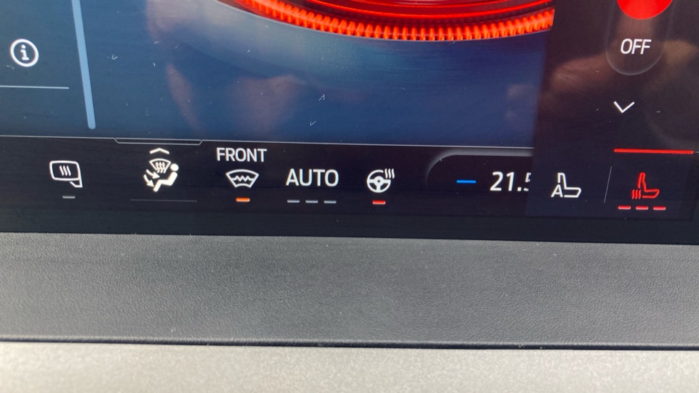Ford Transit Courier E-Transit Courier 100kW 43kWh Trend Van Auto - Image 13