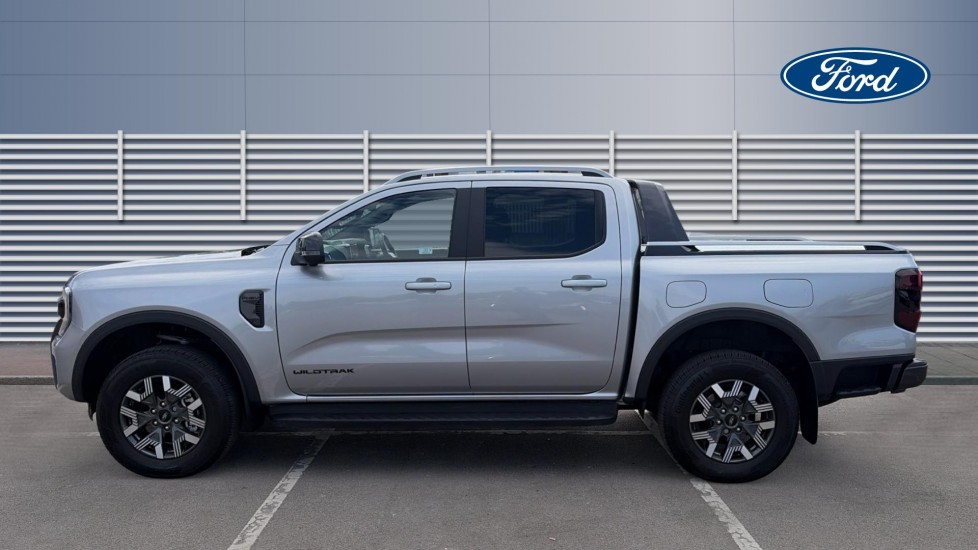 Ford Ranger Petrol Pick Up D/Cab Wildtrak 2.3 EB PHEV 281 Auto [NI] - Image 3