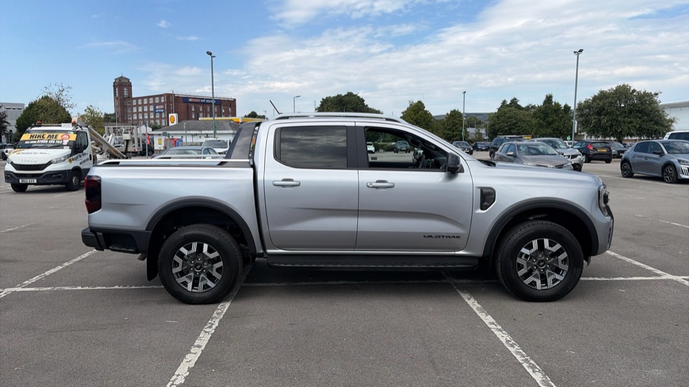 Ford Ranger Petrol Pick Up D/Cab Wildtrak 2.3 EB PHEV 281 Auto [NI] - Image 19