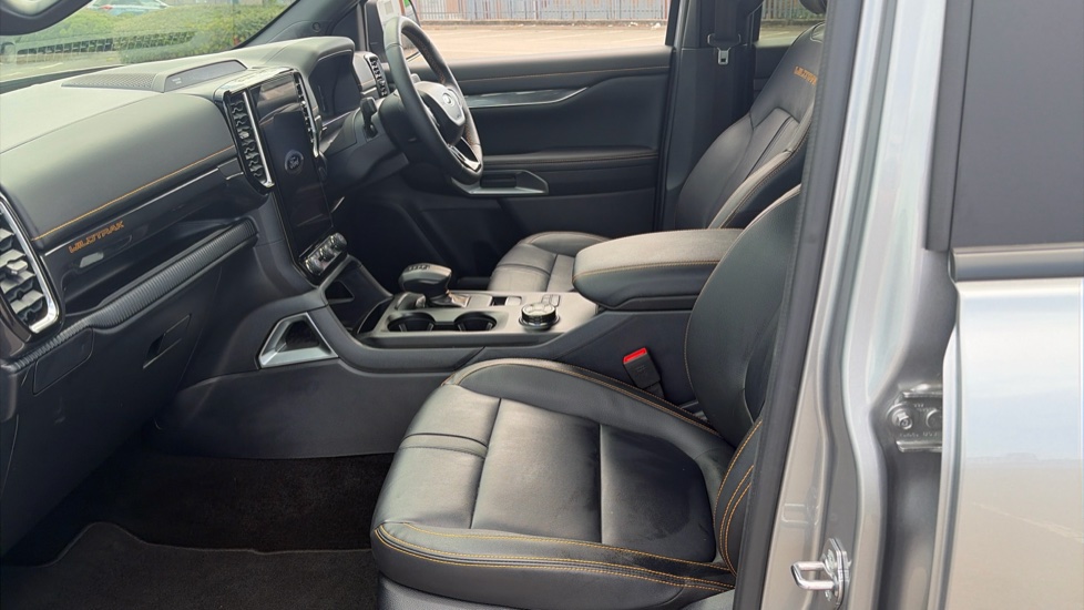 Ford Ranger Petrol Pick Up D/Cab Wildtrak 2.3 EB PHEV 281 Auto [NI] - Image 13