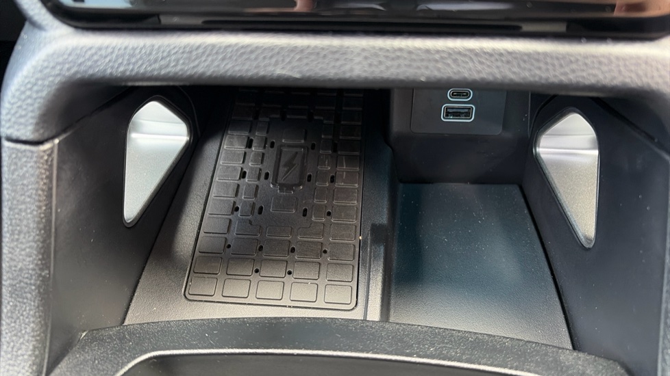 Ford Ranger Petrol Pick Up D/Cab Wildtrak 2.3 EB PHEV 281 Auto [NI] - Image 12