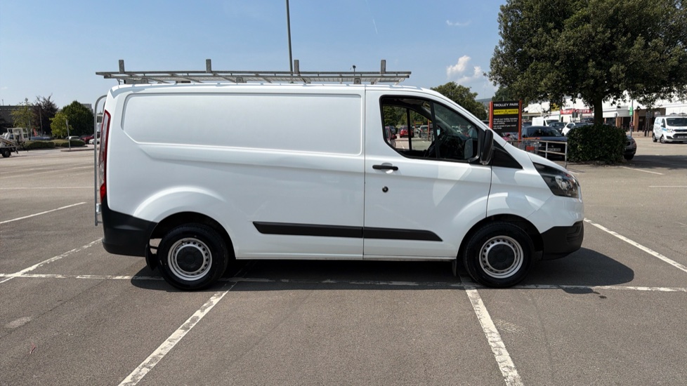 Ford Transit Custom 300 L1 Diesel Fwd 2.0 TDCi 105ps Low Roof Van - Image 16