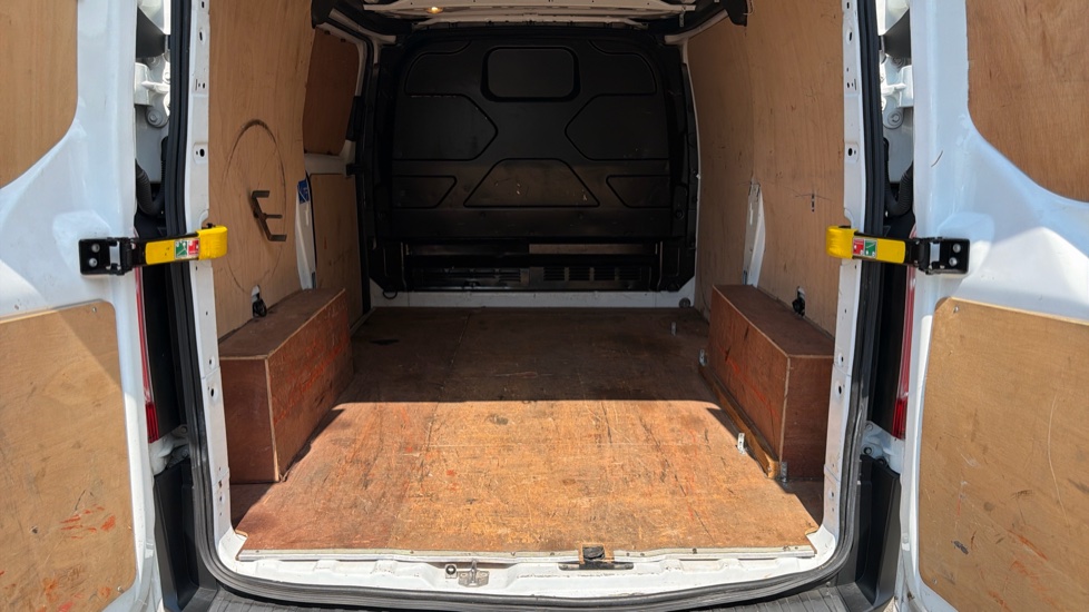 Ford Transit Custom 300 L1 Diesel Fwd 2.0 TDCi 105ps Low Roof Van - Image 20