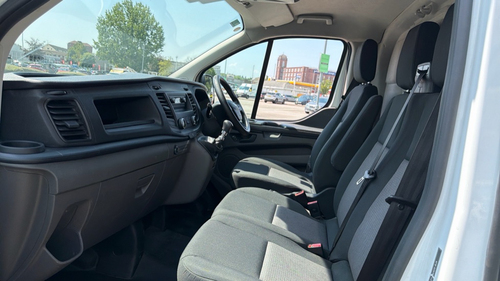 Ford Transit Custom 300 L1 Diesel Fwd 2.0 TDCi 105ps Low Roof Van - Image 10