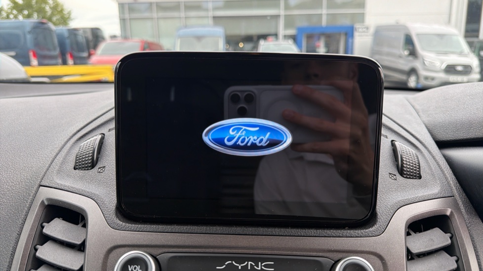 Ford Transit Connect 250 L2 Diesel 1.5 EcoBlue 100ps Active Van - Image 9