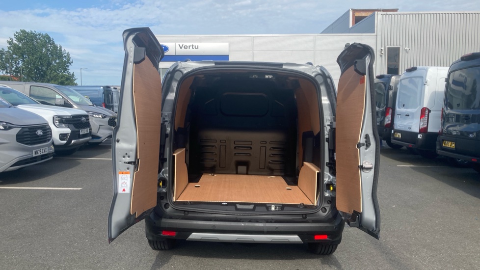 Ford Transit Courier Diesel 1.5 EcoBlue Active Van - Image 24