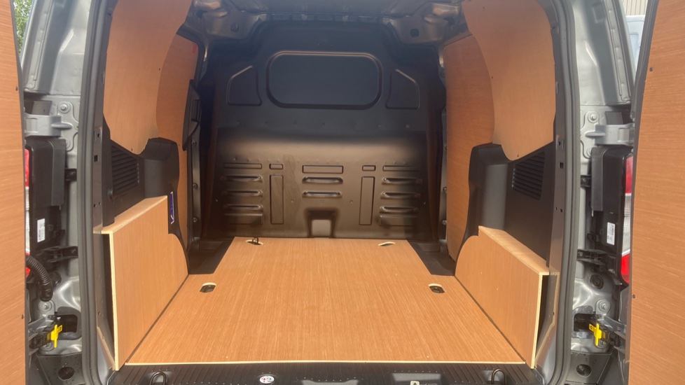 Ford Transit Courier Diesel 1.5 EcoBlue Active Van - Image 25