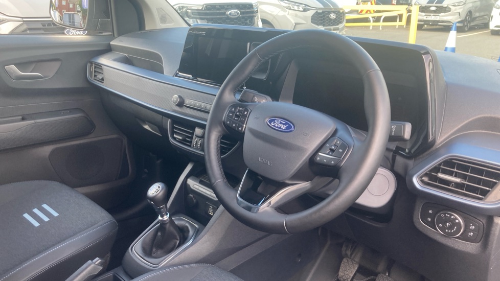 Ford Transit Courier Diesel 1.5 EcoBlue Active Van - Image 5