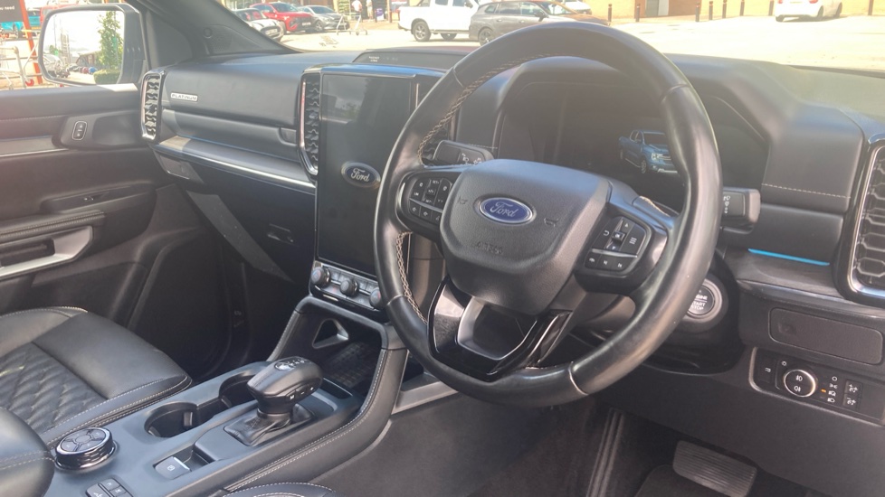Ford Ranger Diesel Pick Up D/Cab Platinum 3.0 EcoBlue V6 240 Auto - Image 16