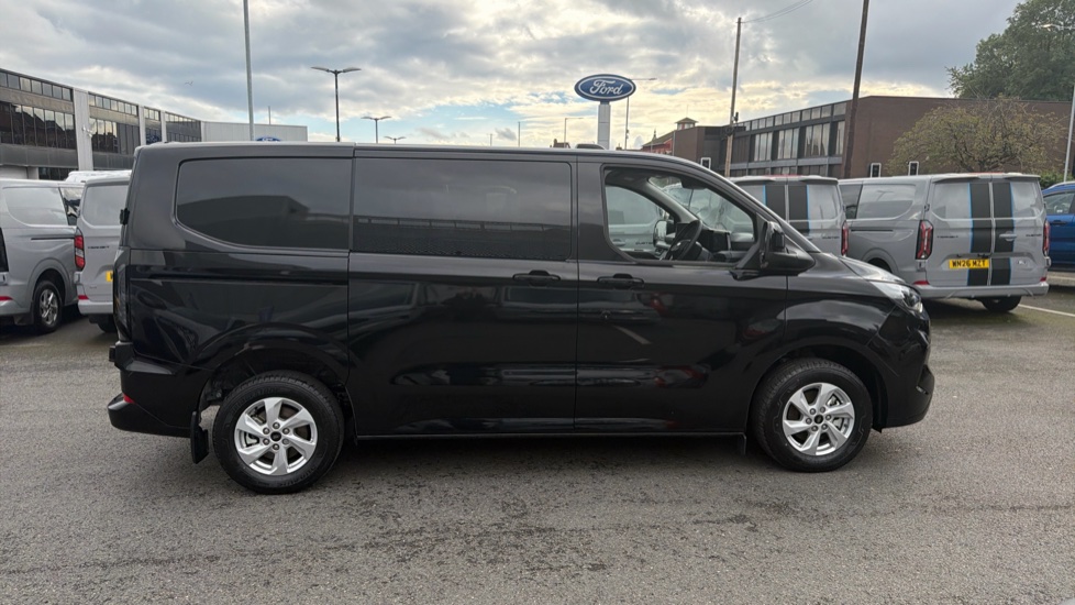Ford Transit Custom 320 L1 Diesel Fwd 2.0 EcoBlue 150ps H1 Double Cab Van Limited - Image 9