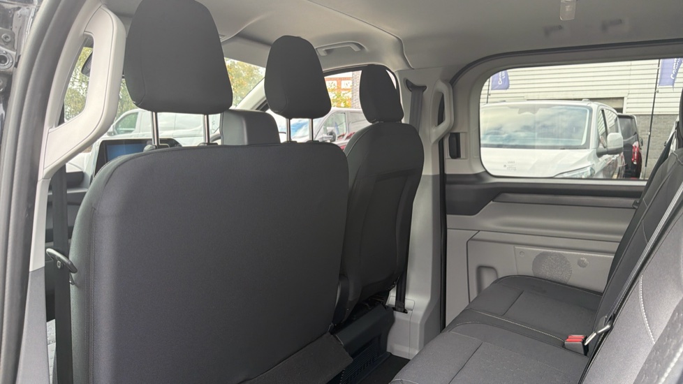 Ford Transit Custom 320 L1 Diesel Fwd 2.0 EcoBlue 150ps H1 Double Cab Van Limited - Image 18
